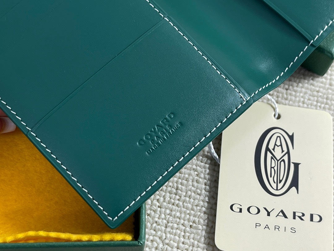 B894C8EF-F7D1-4F9F-B42E-F4ED3B1AD323