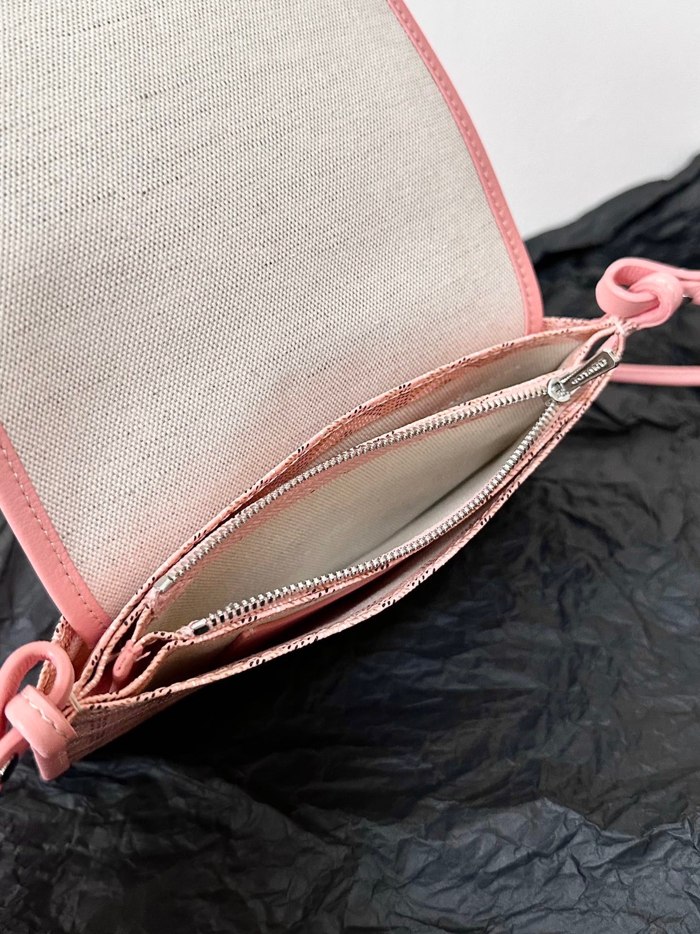 37A9A23B-44B1-4DD6-8ABB-A8B891AF6591