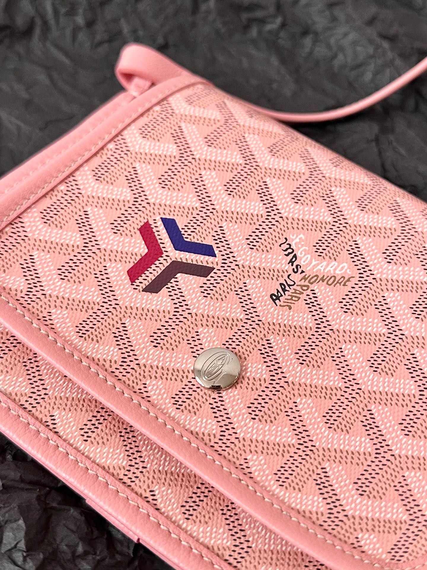 06F48270-789B-481E-A1A6-7921973EE4F7