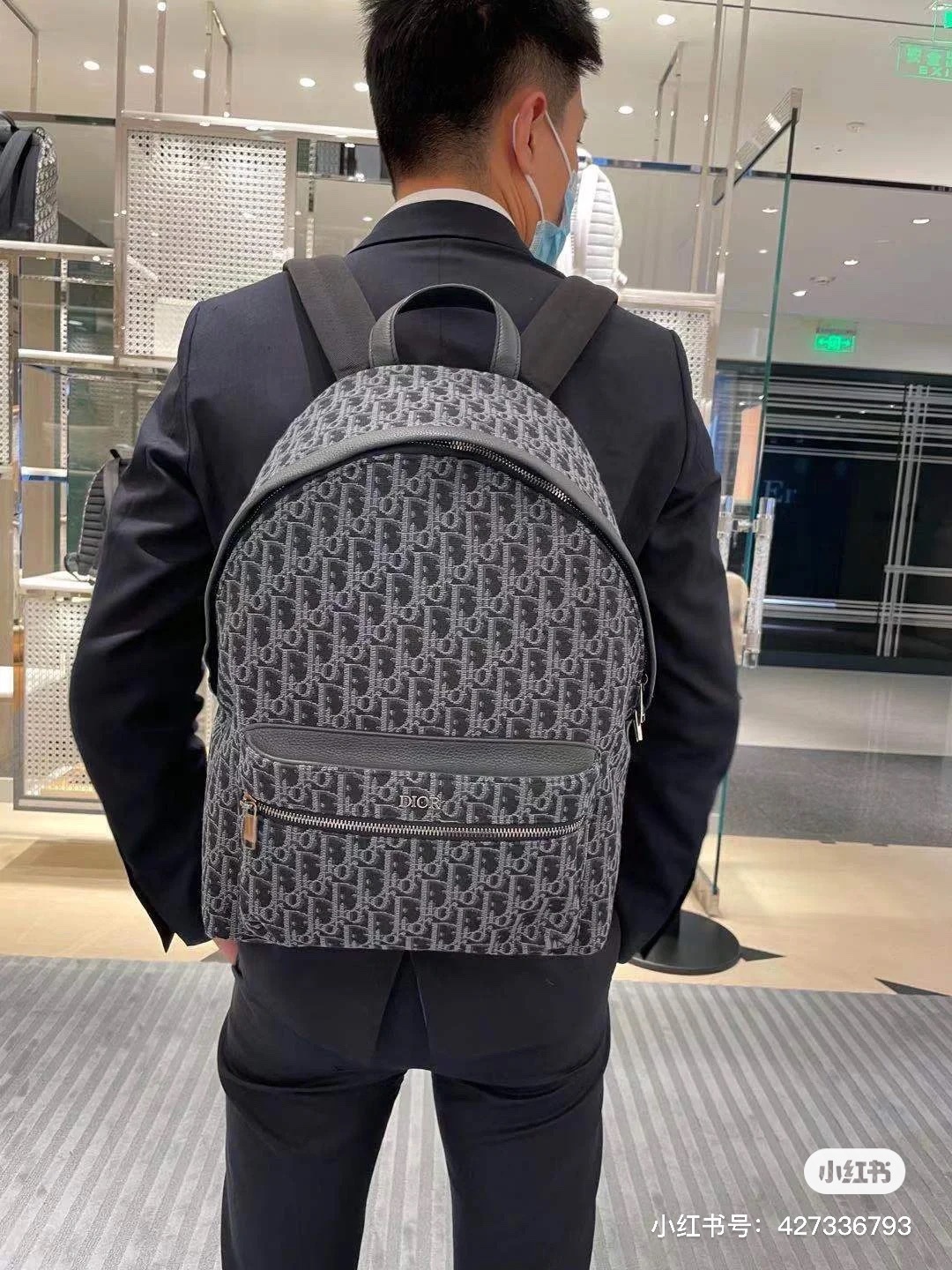 4CC64E8C-656F-4A76-801B-BD98966A8A14