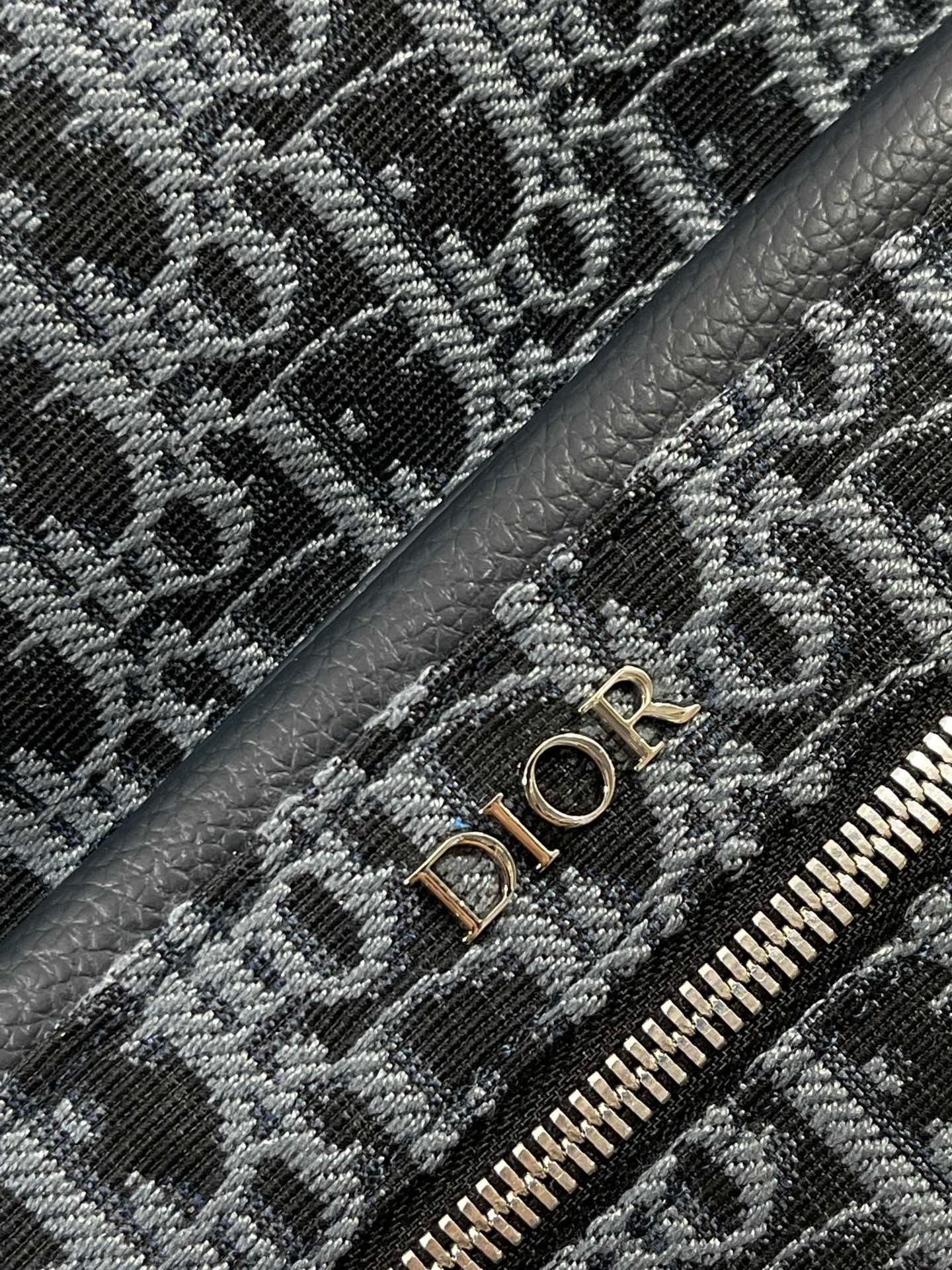 D524724F-7E0F-4418-9B59-2EE87E2DE8B2