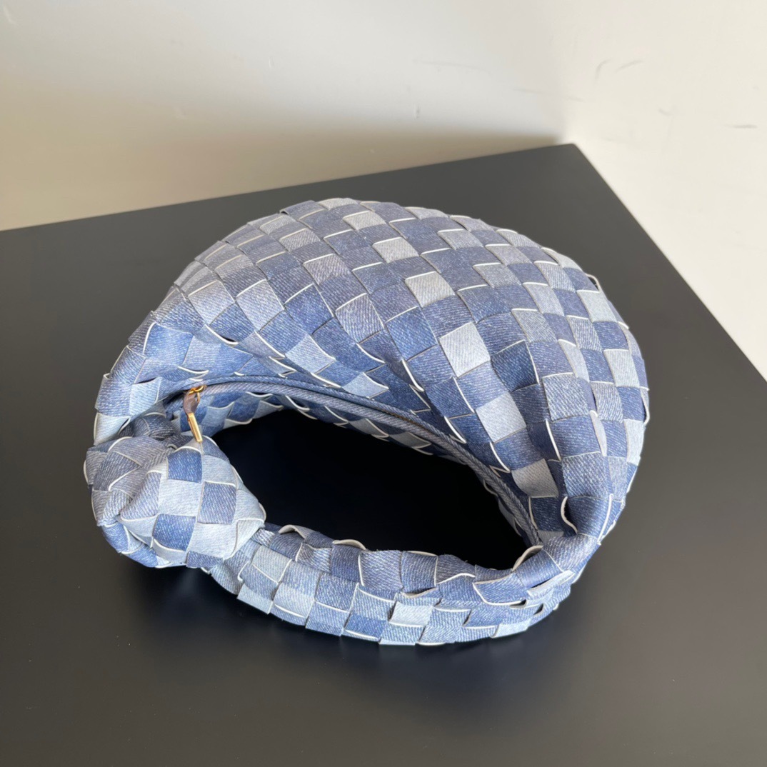 54E40C29-64FE-41C7-8CE8-0F9FC3F2E7D6