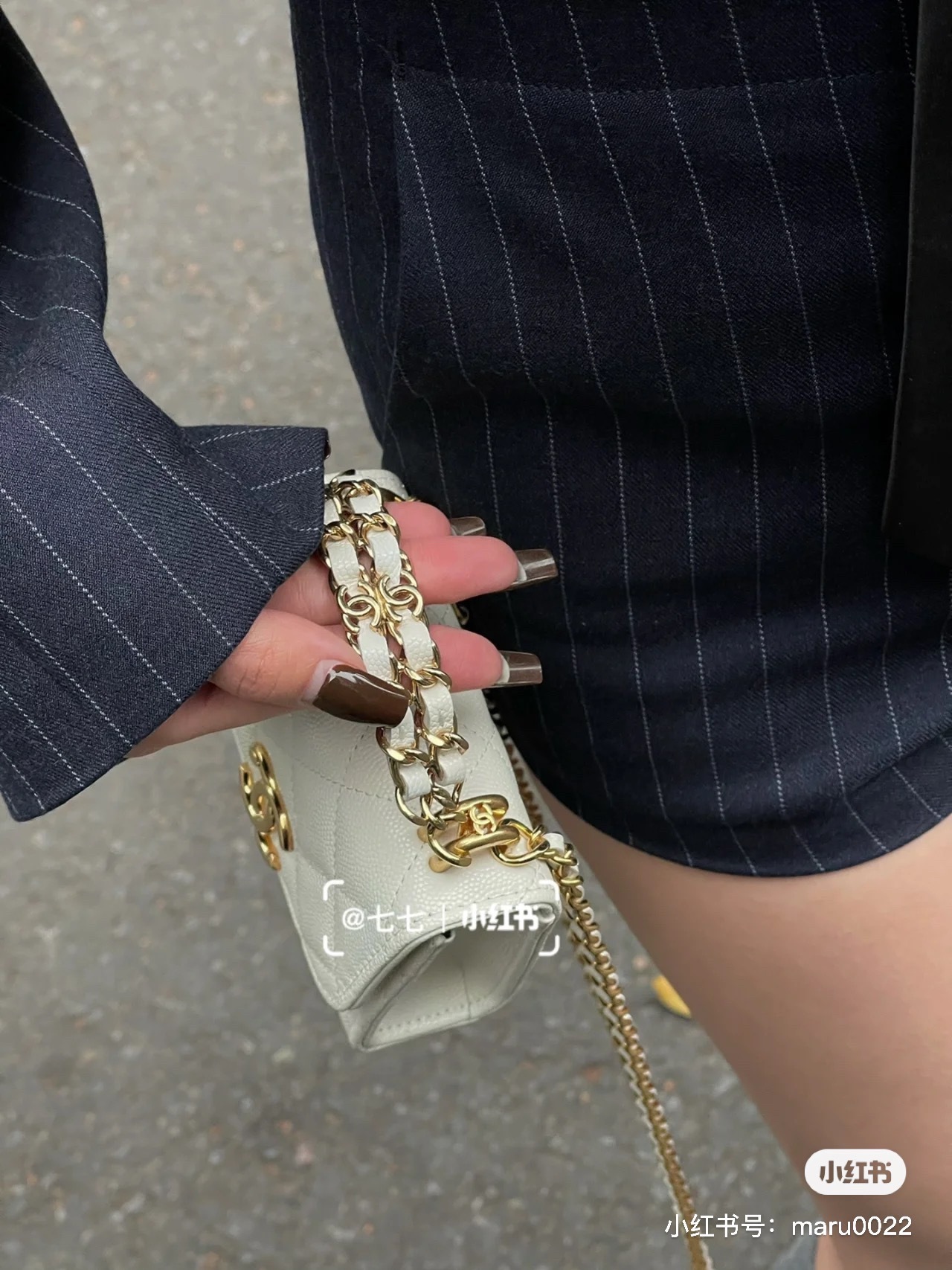 DE1BC530-698D-4761-A95C-6A8CC75FB23F