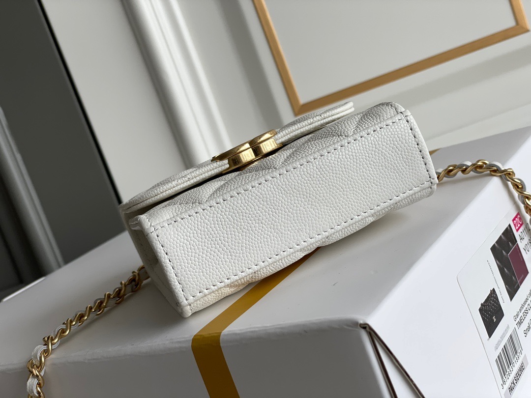 EAD8A1AA-9C29-4D6B-8460-1B6ACDFB1414