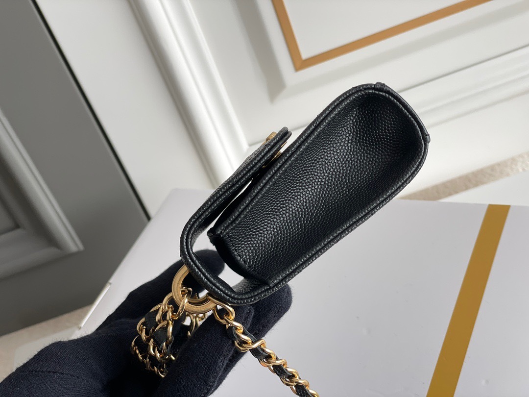 7A3D57A1-5F55-4C67-8375-21F88B987395