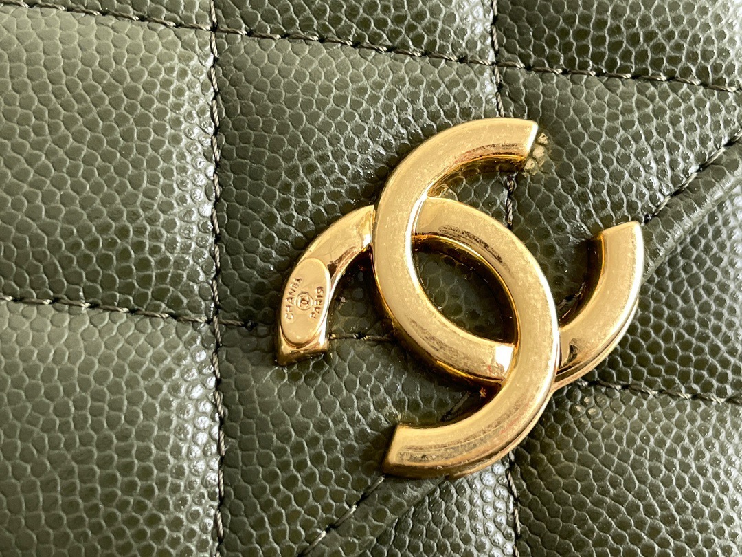 438FC532-8268-44F6-8933-B203A3A7E3C0