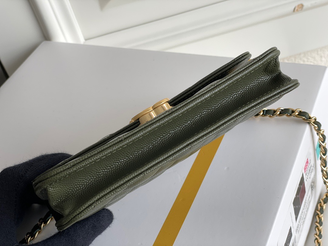 0FCDF4A3-01B2-40DC-A6CC-F6751E071F5C