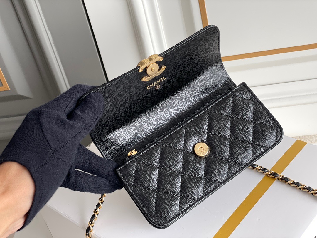 102A3D13-DB61-4DD3-B6EA-63D977AA4BFB