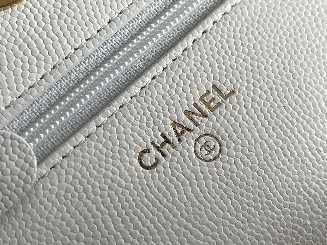 BBAC6CC1-6A08-4FB2-92E2-CDDA60F1643F