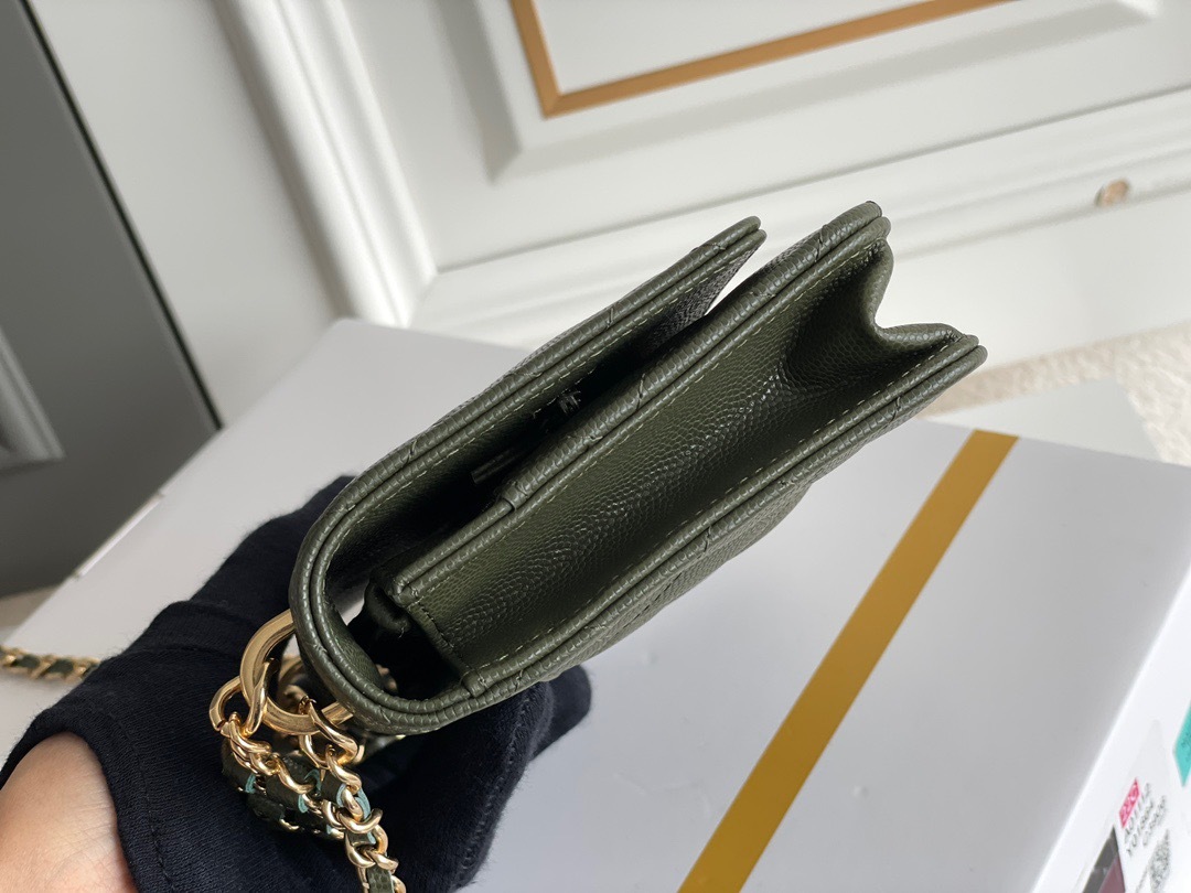 739F97F7-ED9E-418E-8A66-74E1EF3592ED