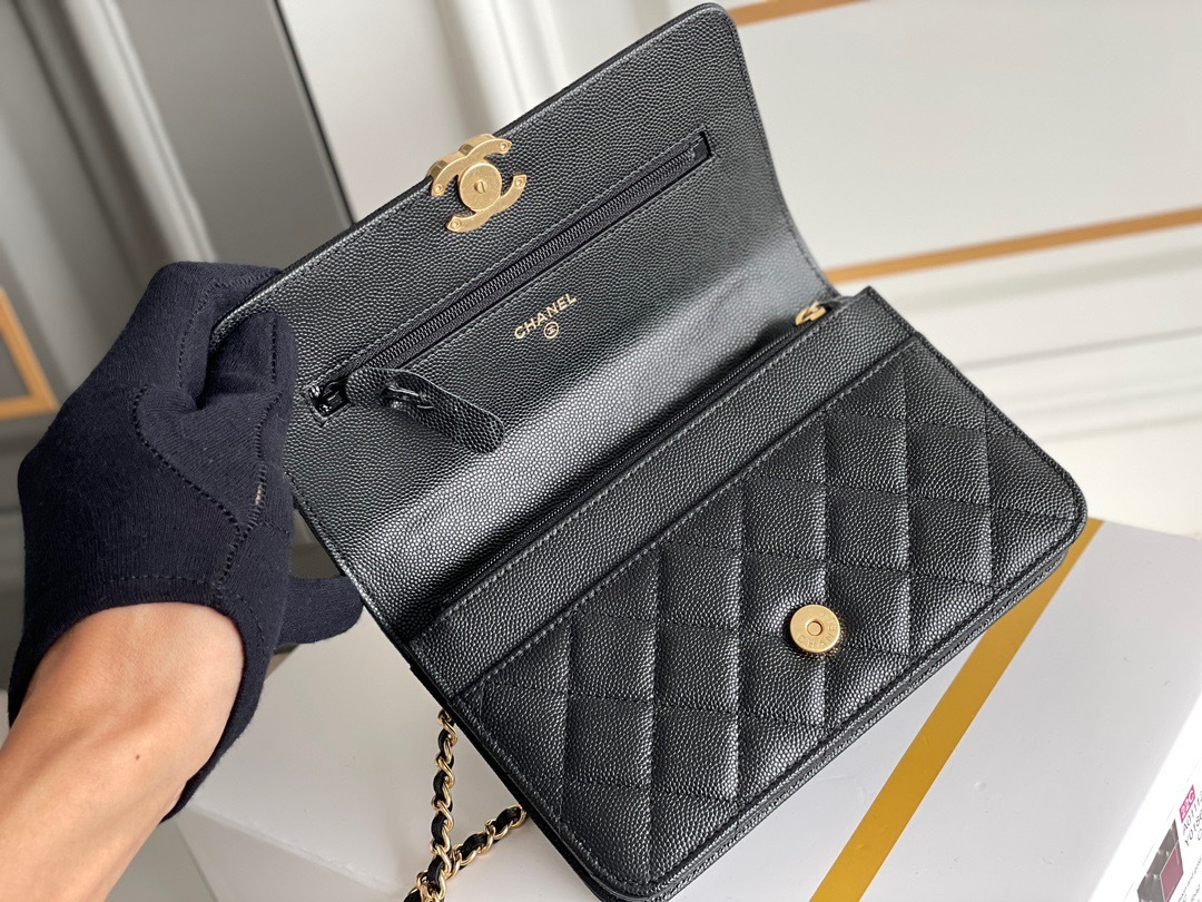 0F338805-EC49-42F4-A21F-D5BE446973F7