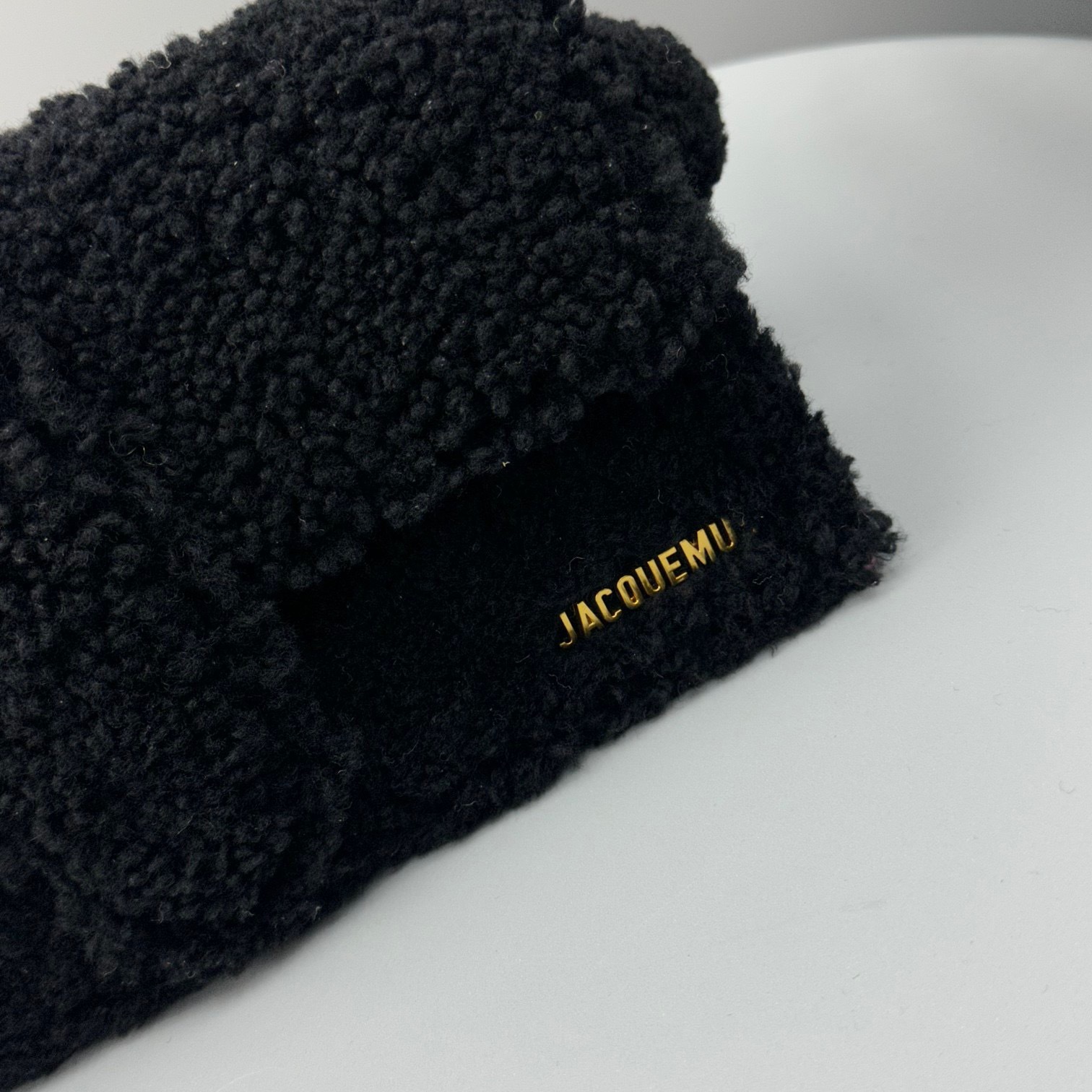 54090350-C3FB-44E5-9CDE-D4F533436419