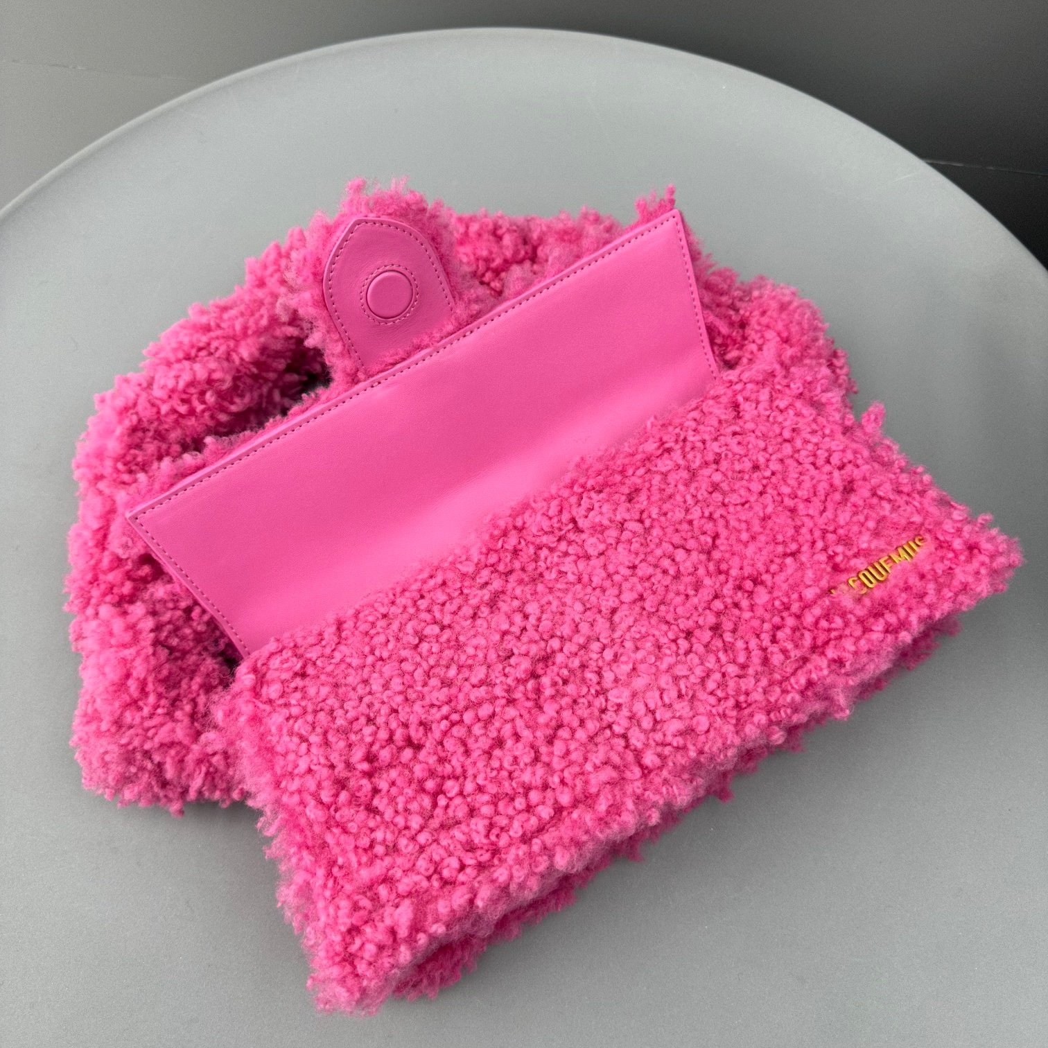 A7DF3B93-D313-4228-BC94-FC37BDD2A34E