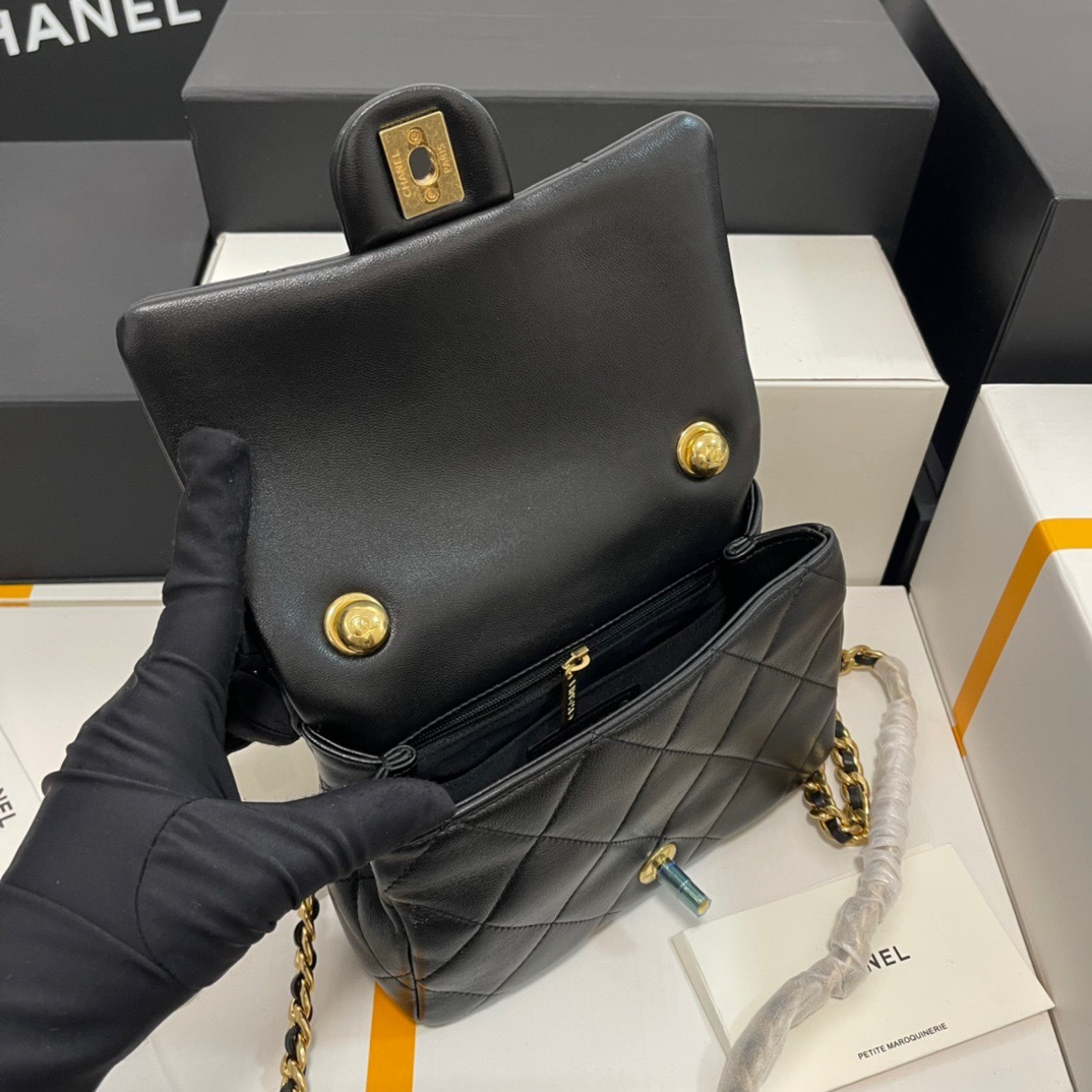 9DBE4CA3-4B85-4DC8-A5B5-99A620DDC857