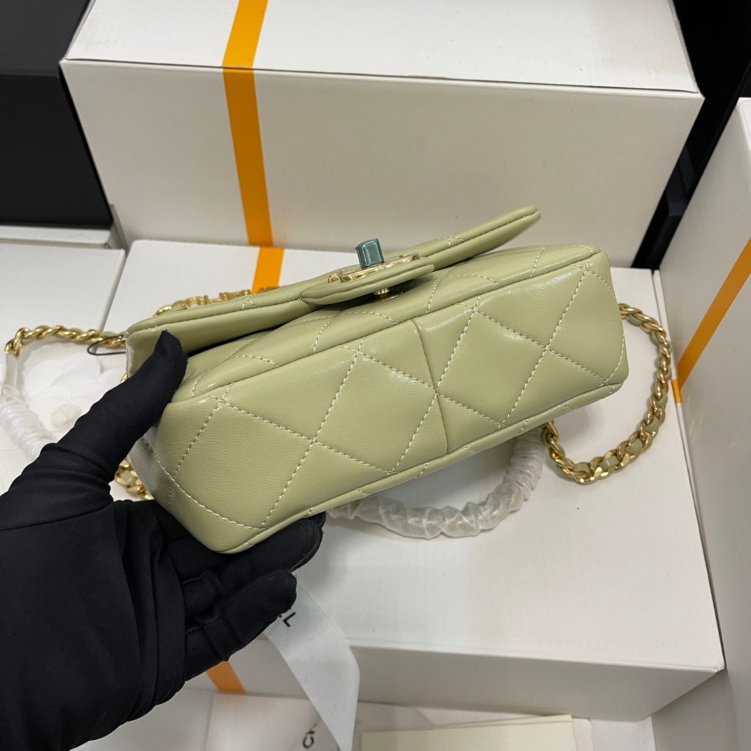 3059D85C-1CA5-4B58-AE38-4DF973181699