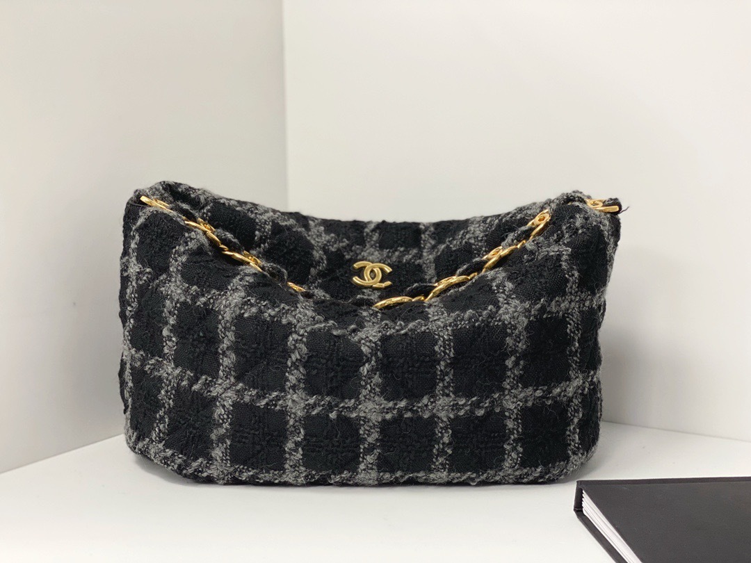 D3A37C47-181F-4D3D-AD1C-95143A9102CC