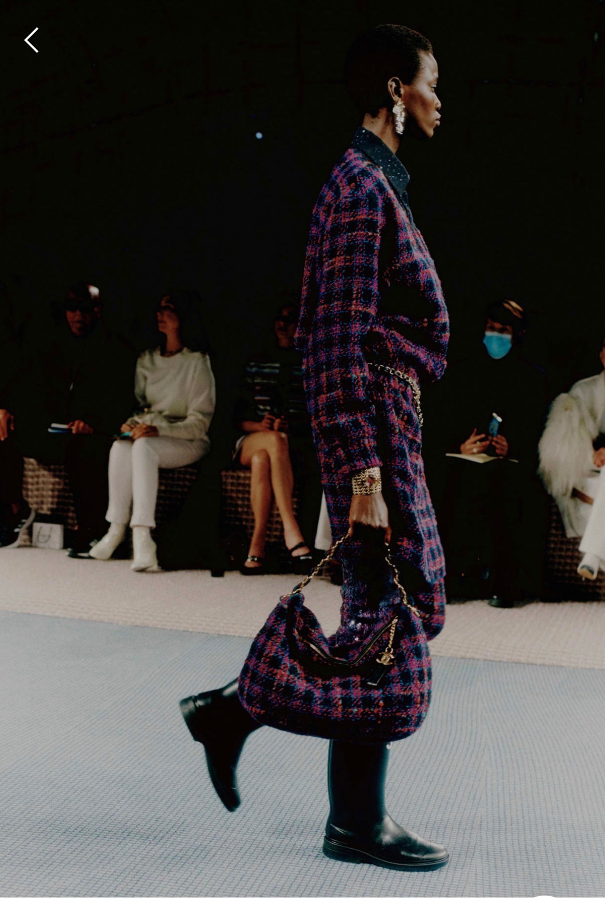 C603A2B0-8F51-4747-803C-5FA4DC6CFD81