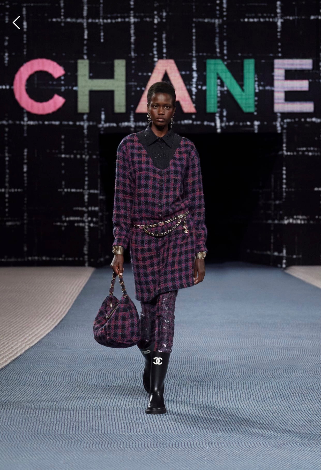 C0D9FE62-8564-4609-AB34-F741EFE6C9F4