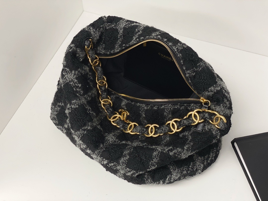 4AB1DFF3-CBB1-496B-BA64-5932C9BDD60D