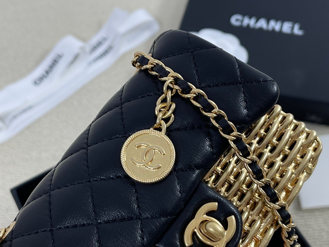 68055F3A-8D52-4B4B-AB11-6DBAEDC716AA