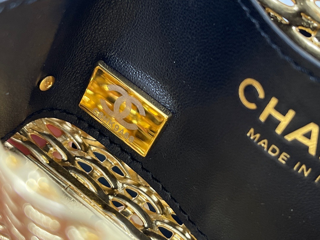 17405898-26D1-42E5-B3F3-8872353B1F43