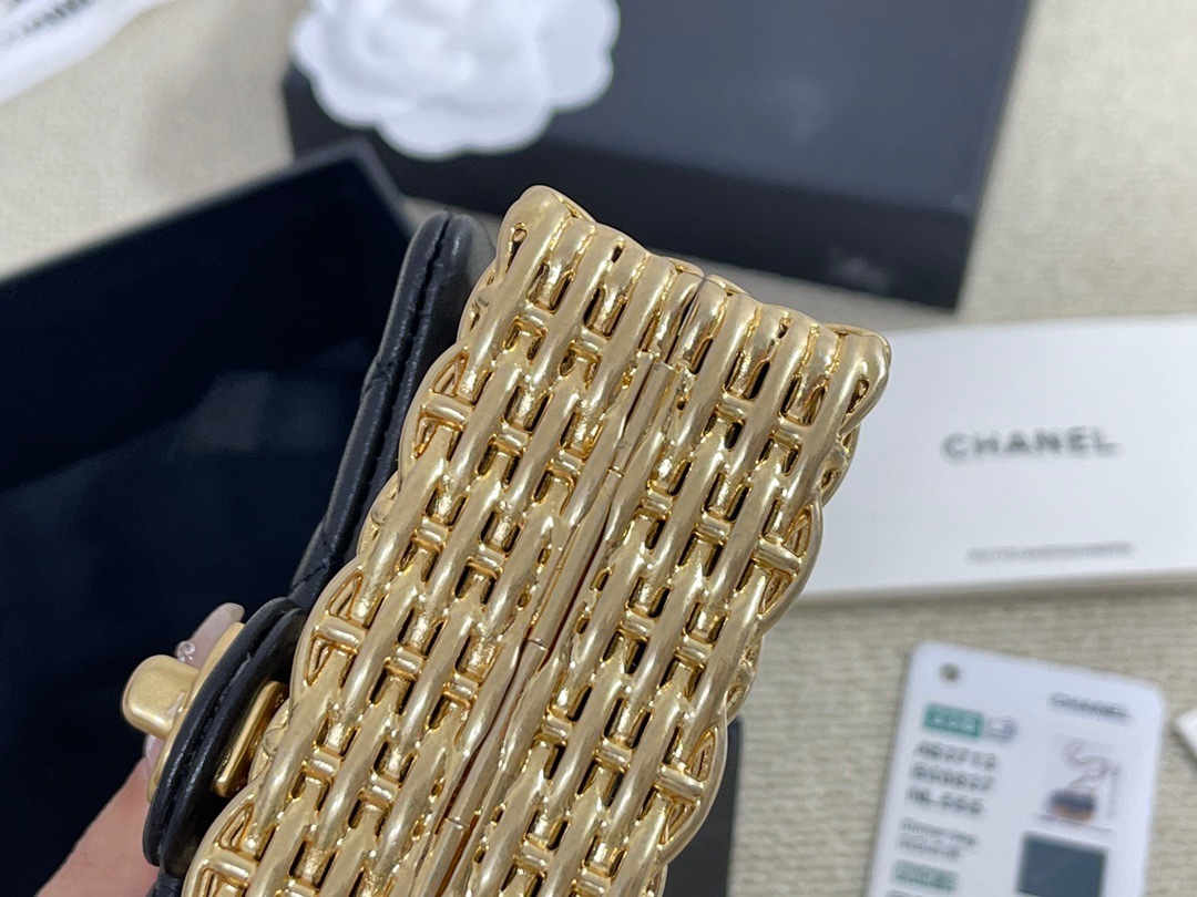 C1556A36-F053-4B5D-97DF-A2B48561CC00