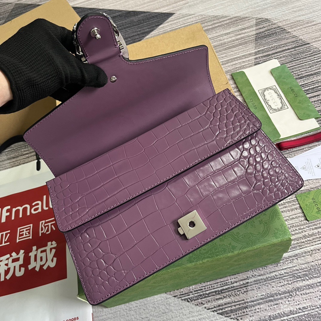 D49E84AE-34FA-45CA-A156-12B3197783E6