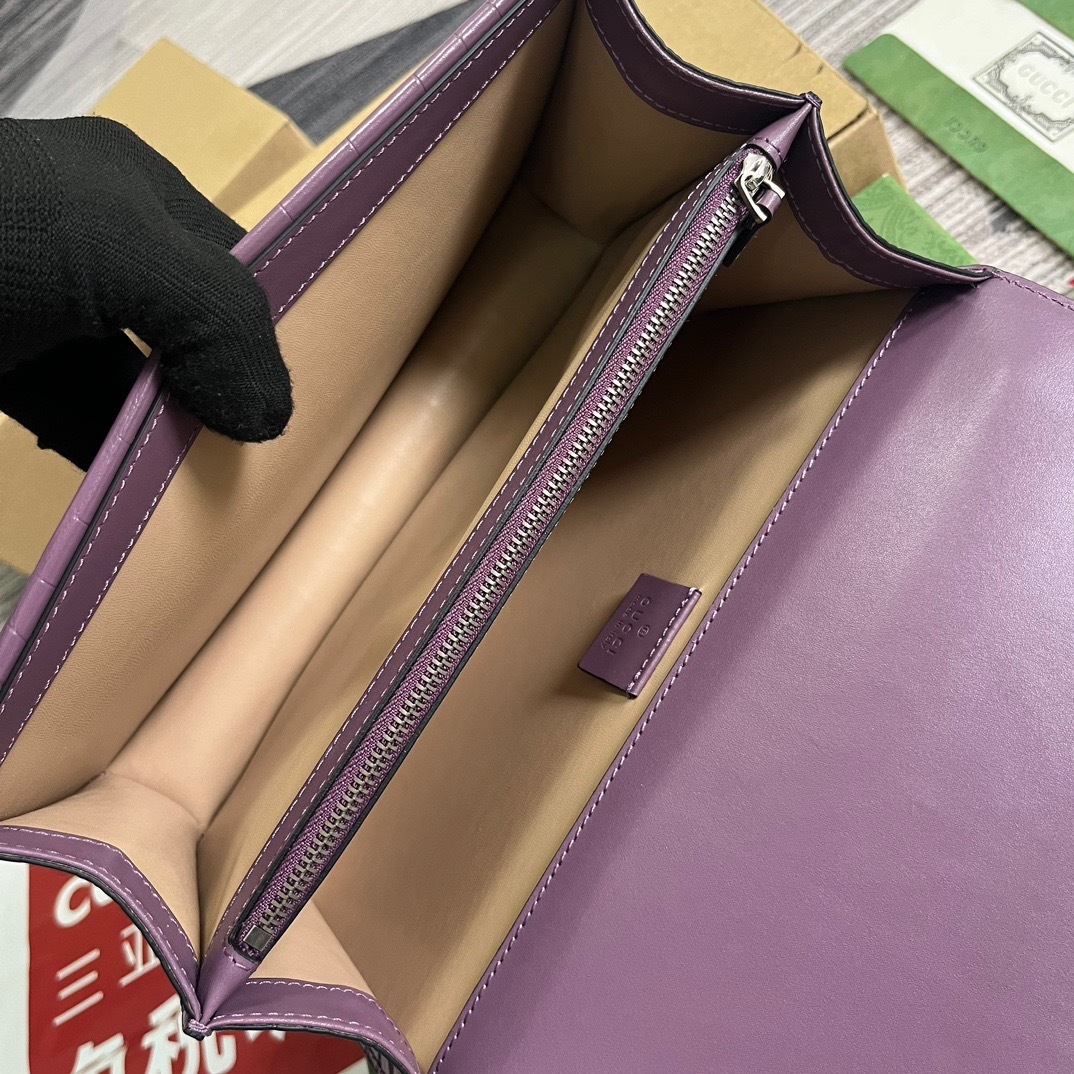 09F9ED7C-B8B6-442A-B3E8-7B240875BE43