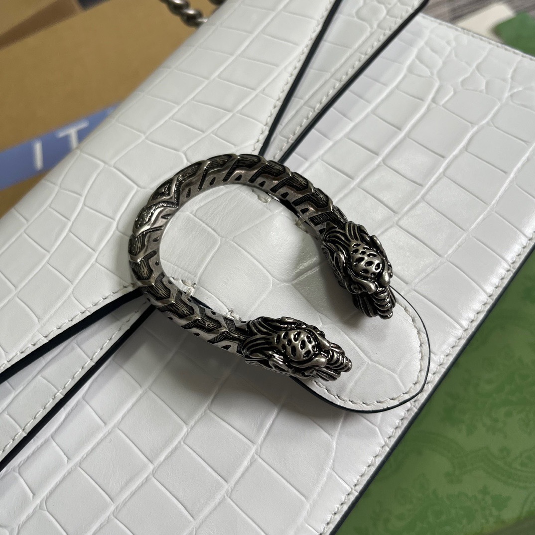 4B9A3803-9A24-4022-82C2-82C6DA2ABB10