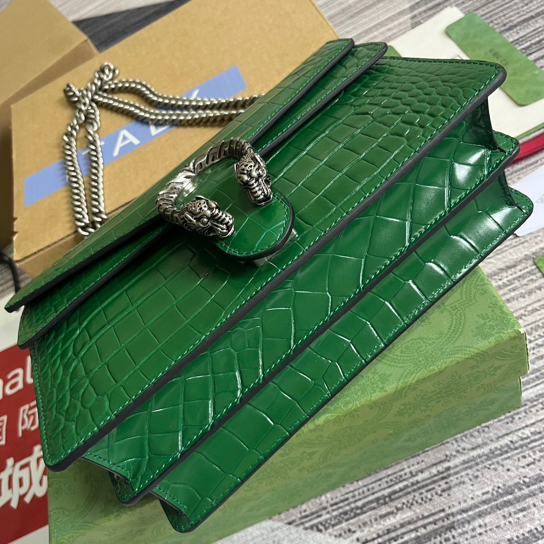 A506B6B4-05BC-4A05-BF28-90F1E40E5BEC