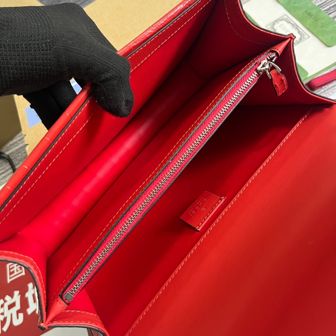 73FA1C9B-0238-4CFB-9775-DDA8F539CD38