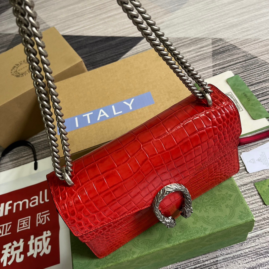 0C3CE227-369A-4FAE-B5F8-003537C465D5