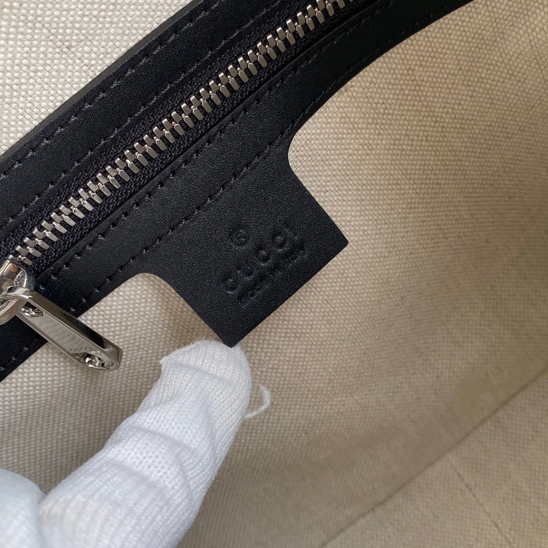 5C442989-052D-4AB2-8C50-C645D8F11ED2