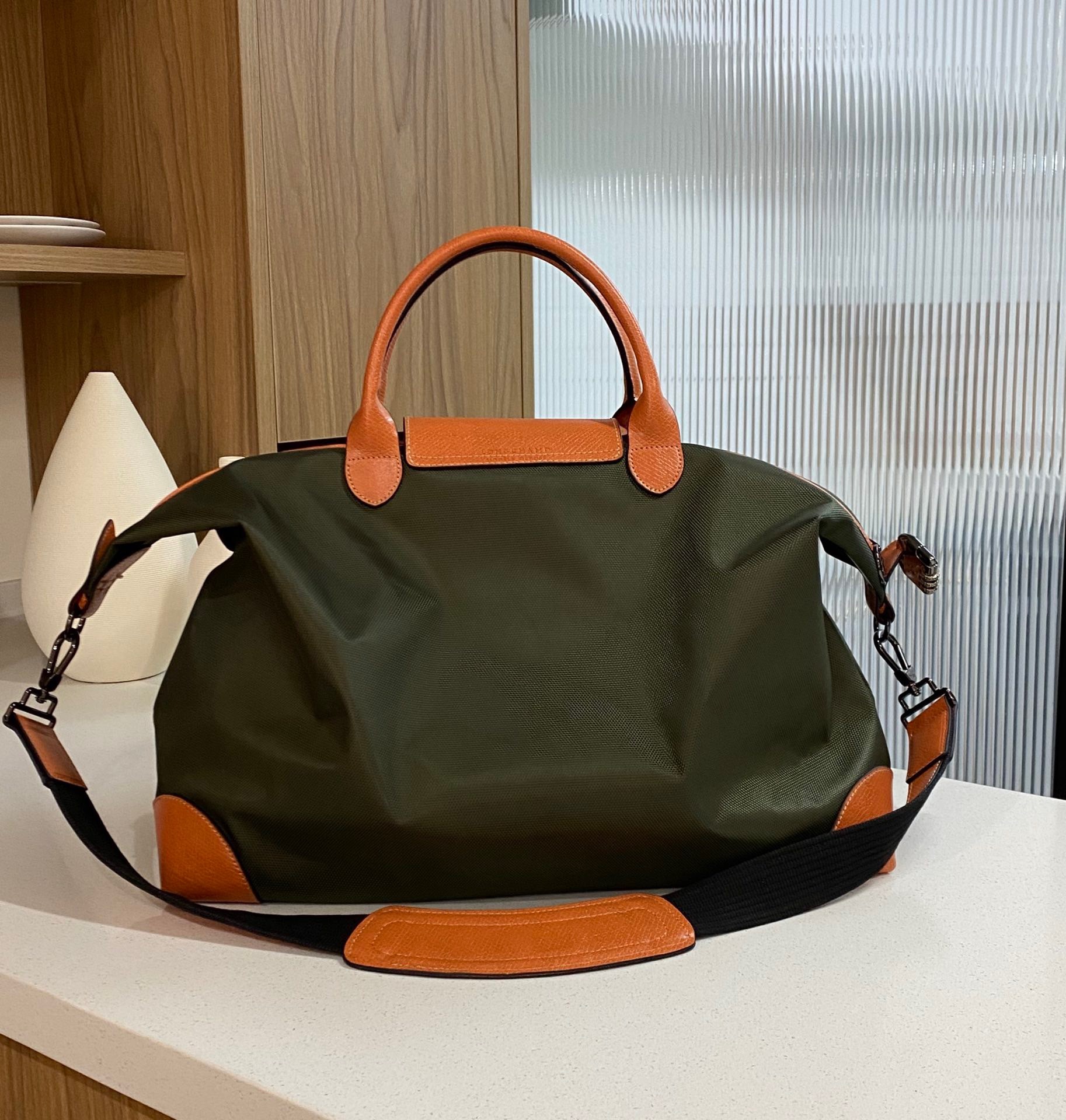 CA019357-F5D2-4B1A-BDCB-5A3DAC73CF92