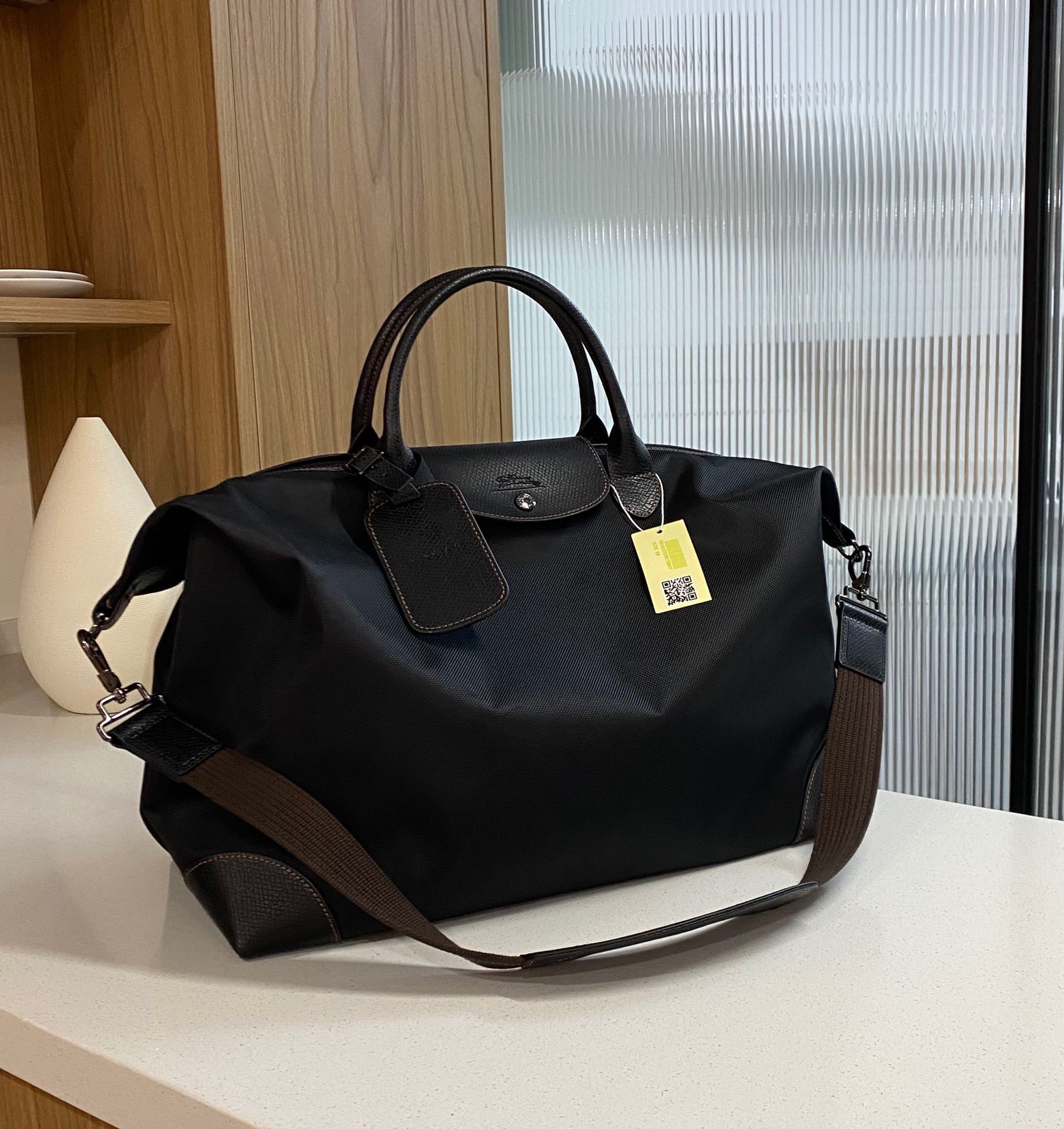 08EADD29-4D52-42B8-9C46-C6D58F9A393E