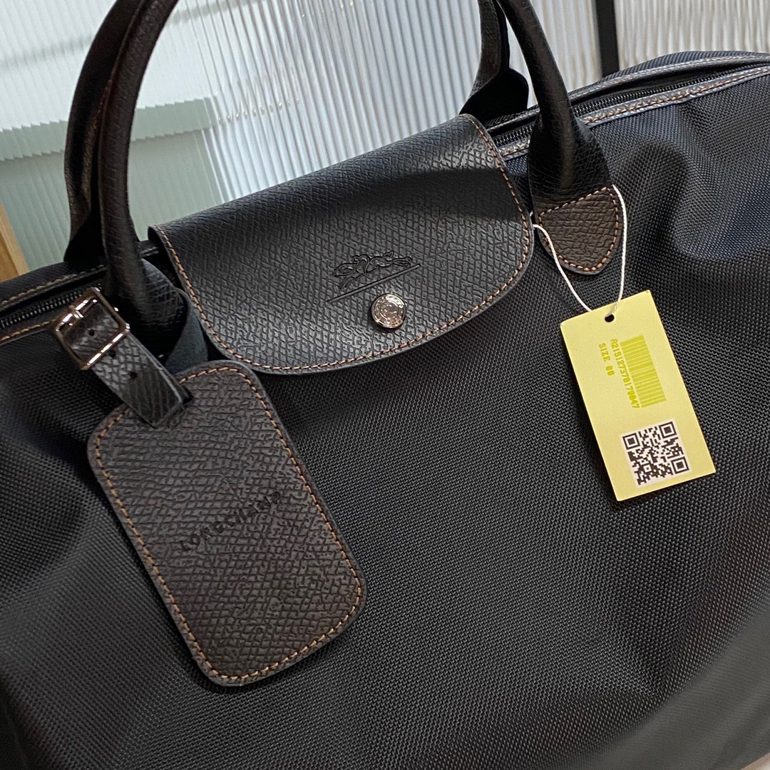 217FECE1-BF64-49B4-B8BC-DC83CC4CF008