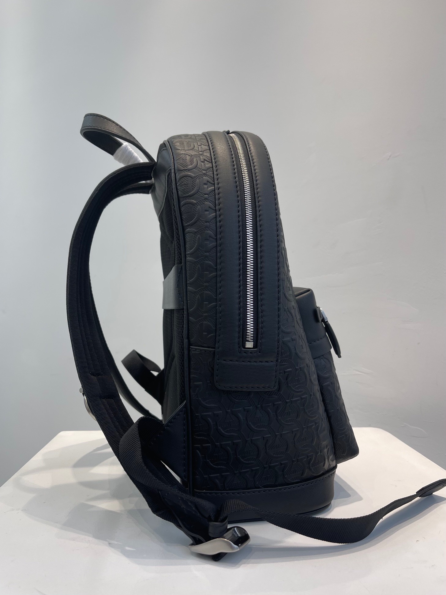 23367552-080B-4575-9322-D8BF9B69AFAB