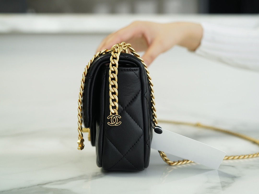 0233FCCC-0820-4C19-B575-D99013A2E2D4