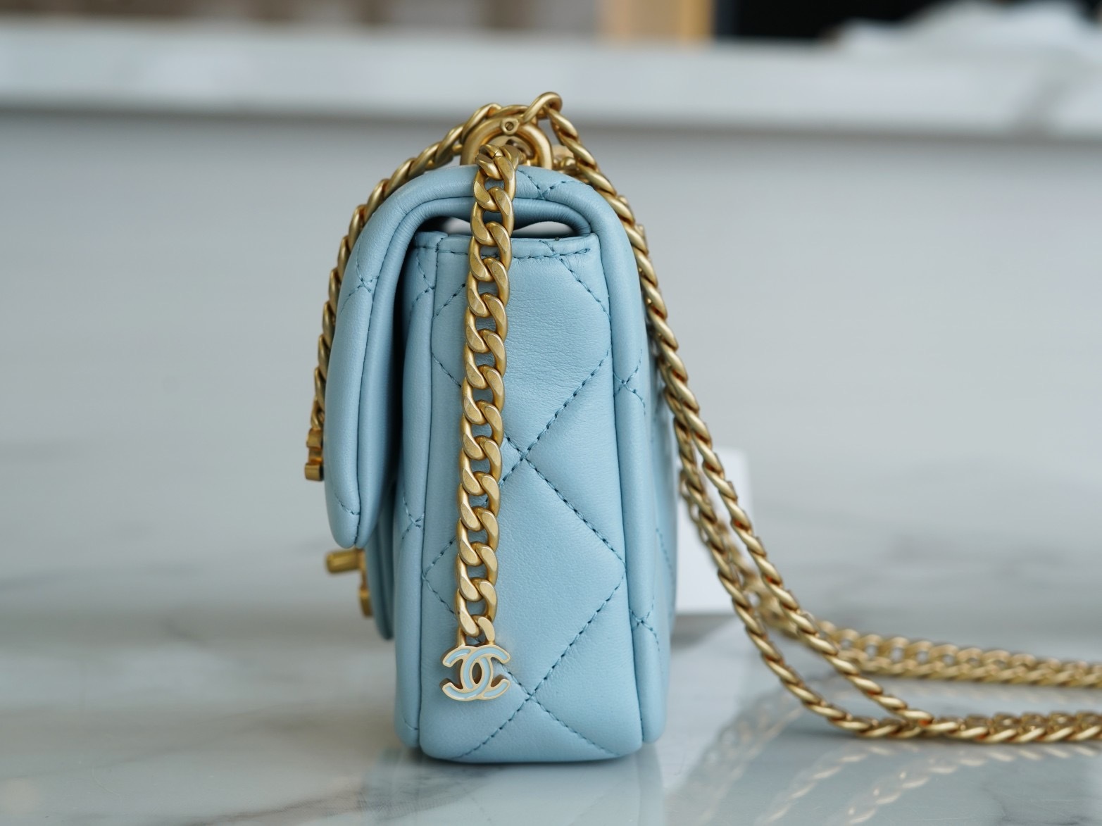 6F546CFD-C9C8-4A50-8868-E1AB6E5FF4EE