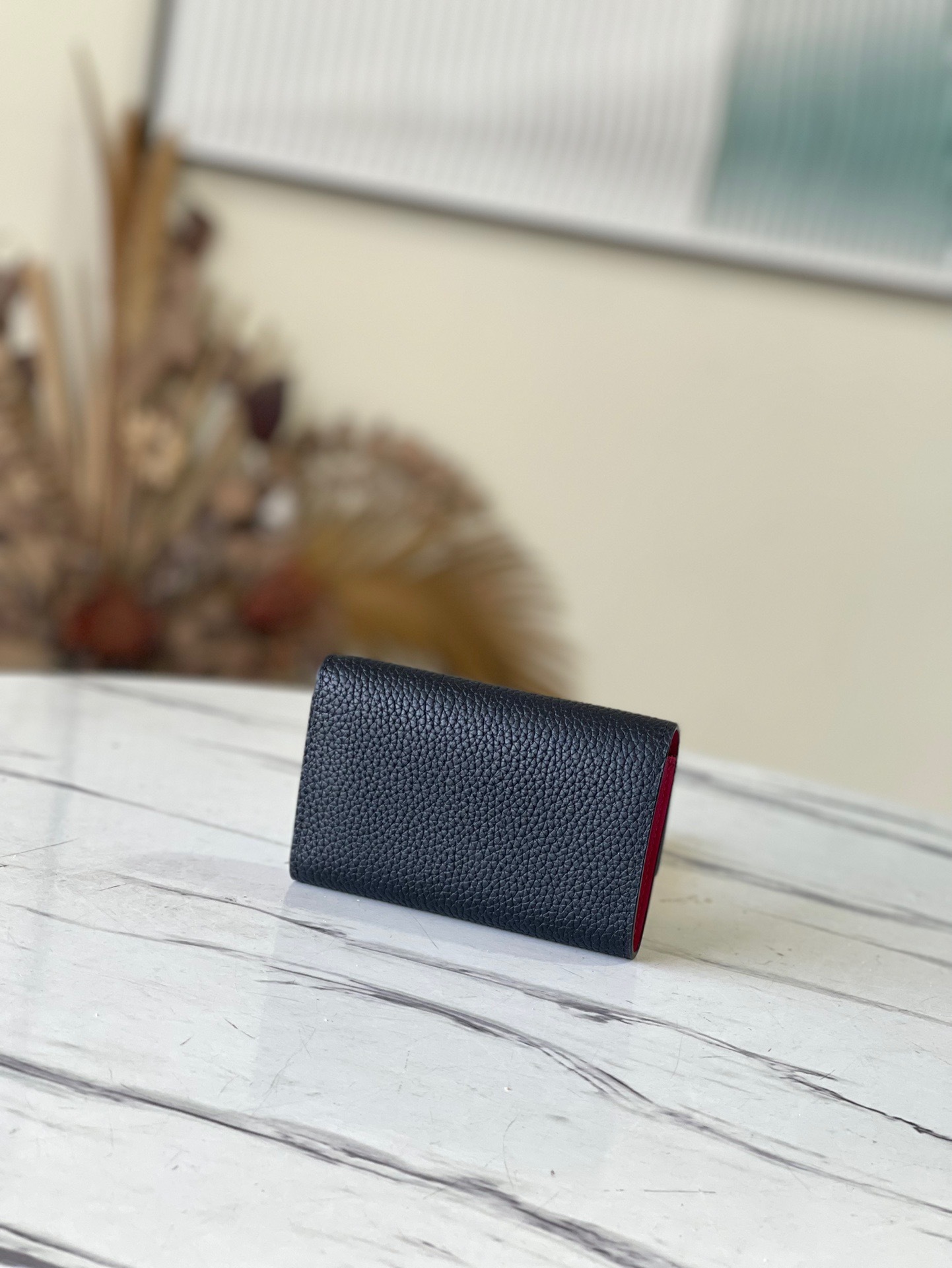 EA4E6738-C645-4F9D-BCC8-7DE50E3ADDDA