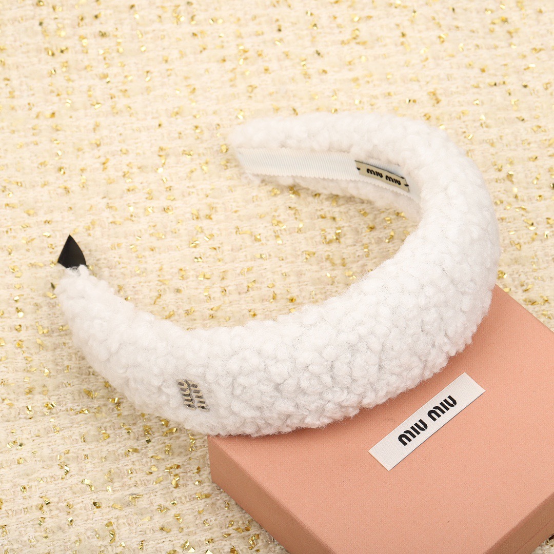 FFB29010-3B36-4D84-8481-8AA3F68CE054