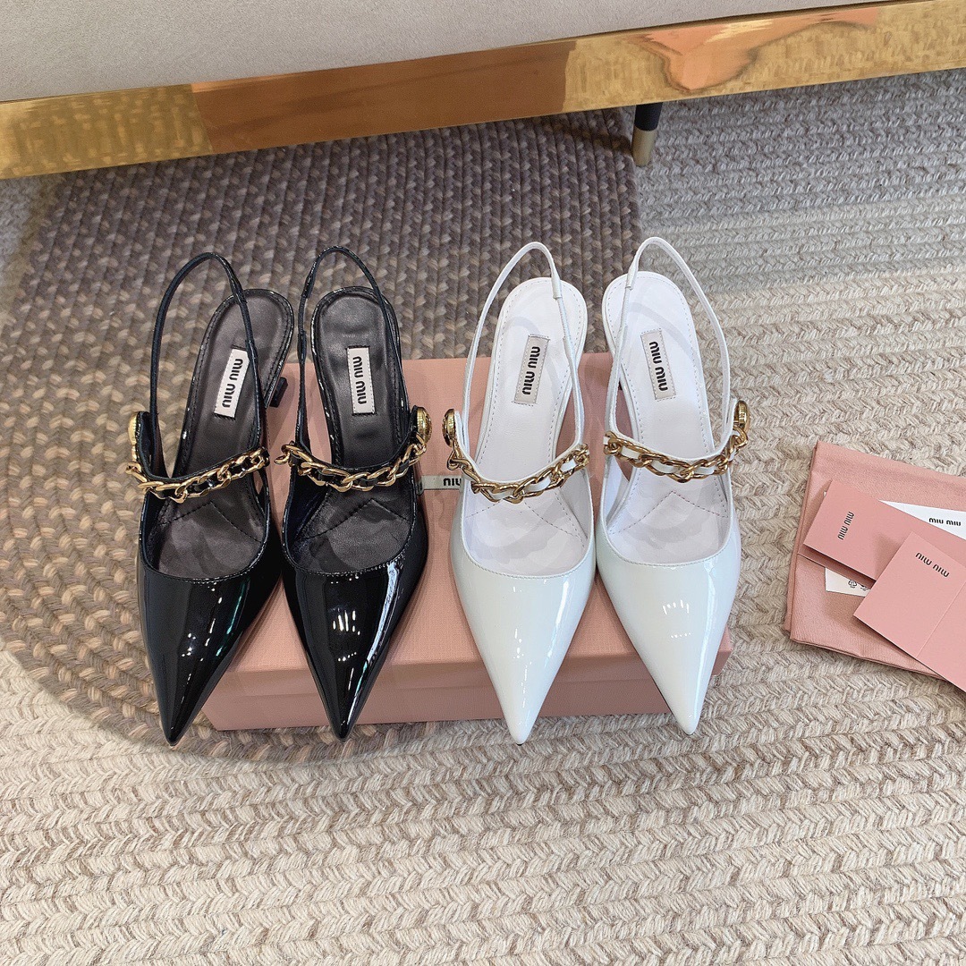 8E83B3A2-7A93-4549-A865-C25623FF3F2D