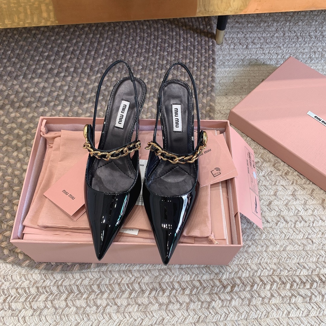 3C105CCB-2EC7-4F95-8CD4-164C1D579246