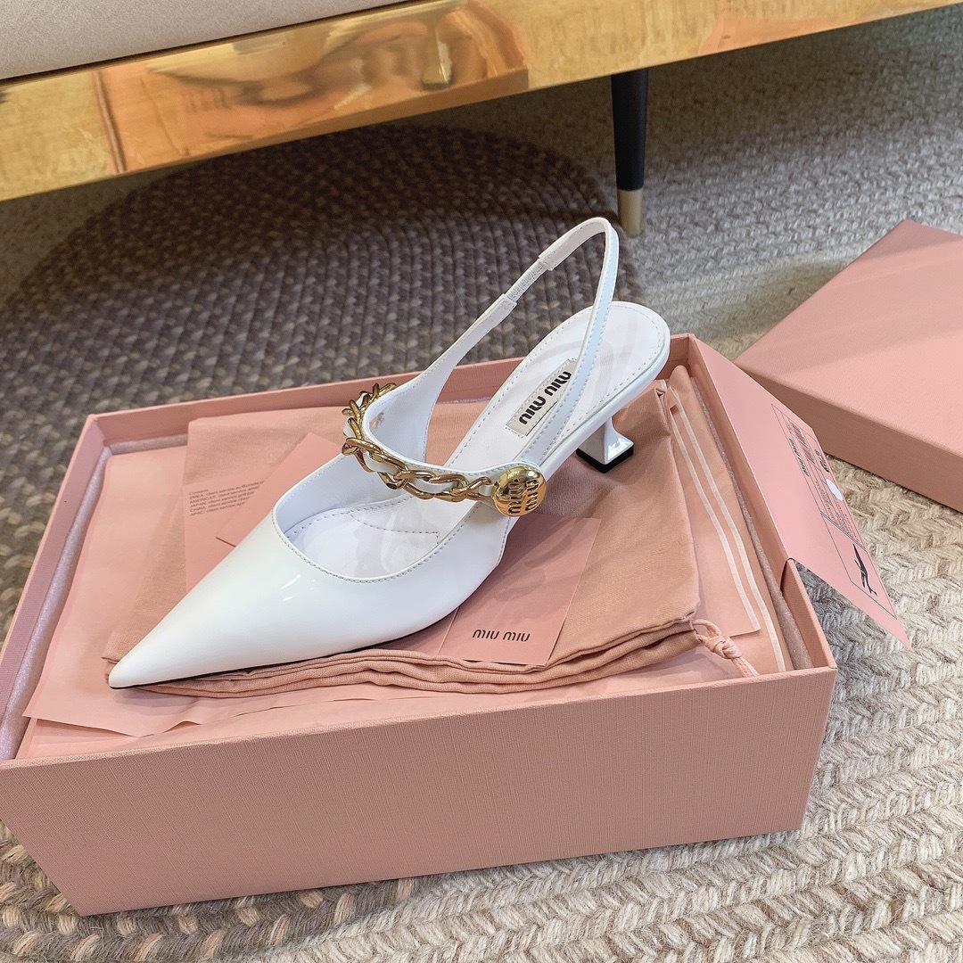 C8BB4E48-D9FC-41F0-933E-83BECE9711B7