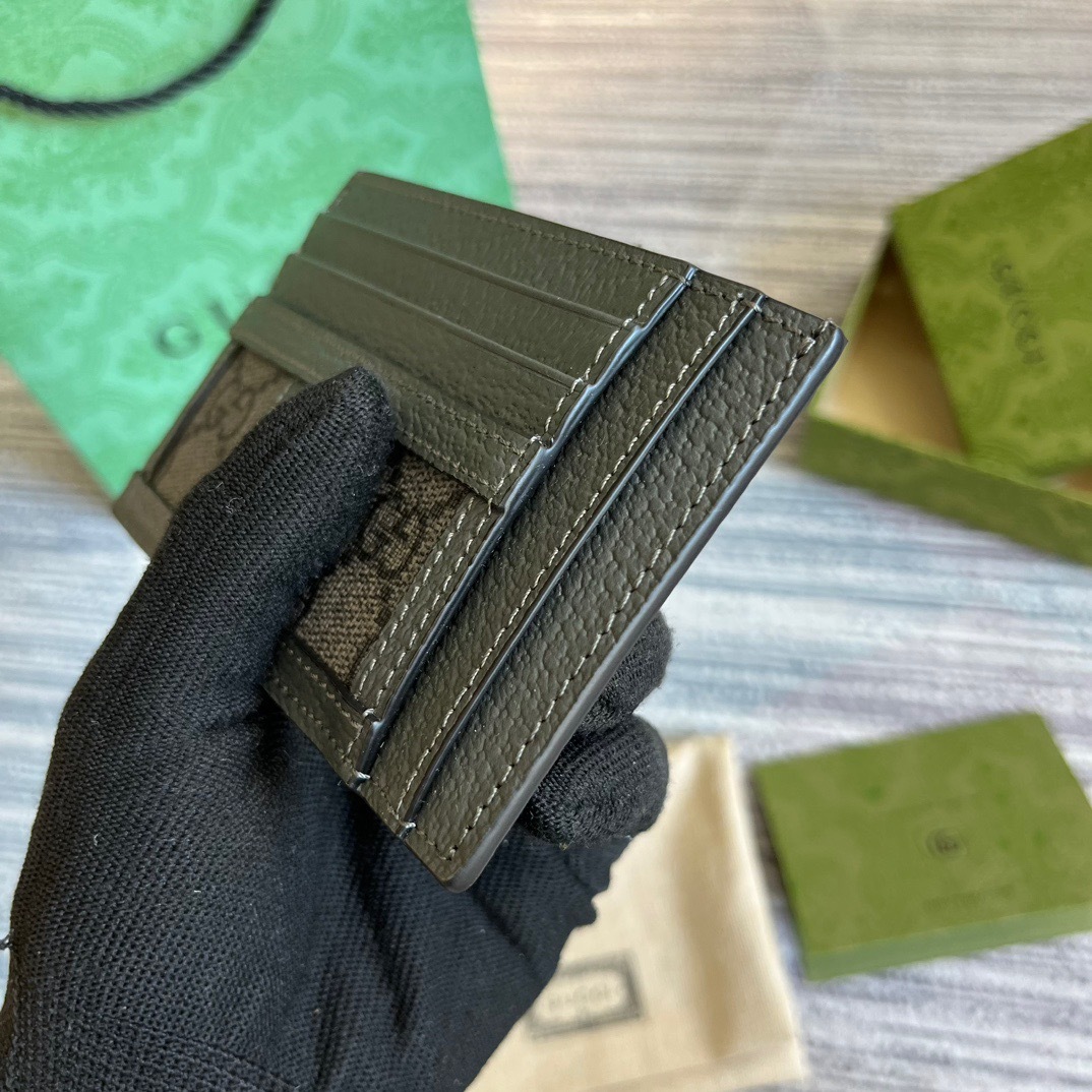 0117B04F-325A-42FD-9A63-F0F662A6EA22