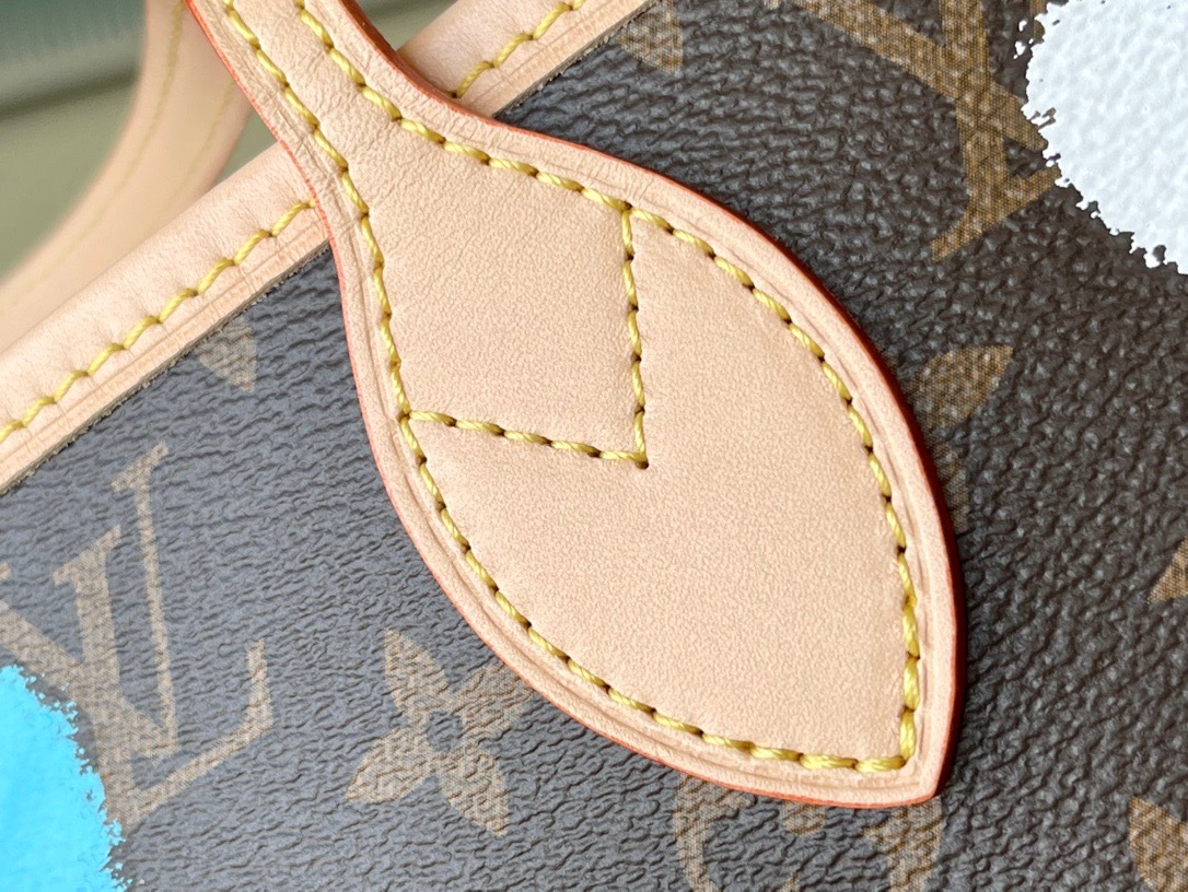 7AADB6A1-820C-4F2A-8DD7-EA4A77002F32