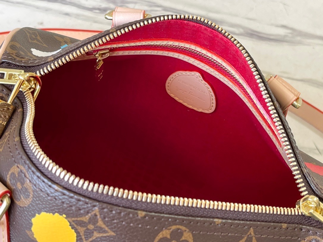 2BAD29A5-6323-4D67-BC92-C55476E4FDDD