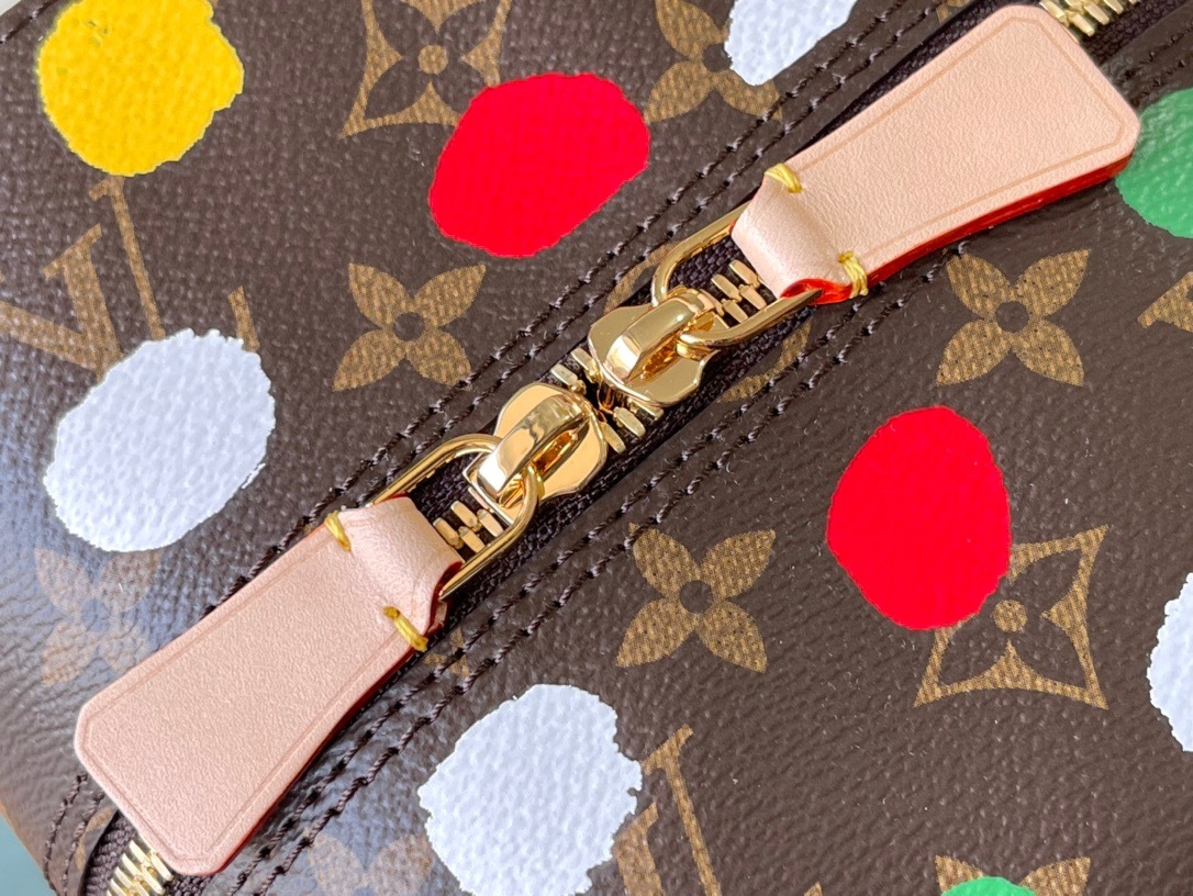 CF040AF5-CF33-4C53-A30B-2948C4081317