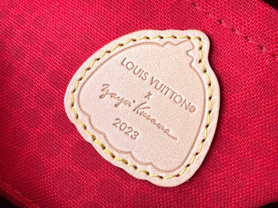 F72746E1-26F8-47A7-9447-5404EAA63815