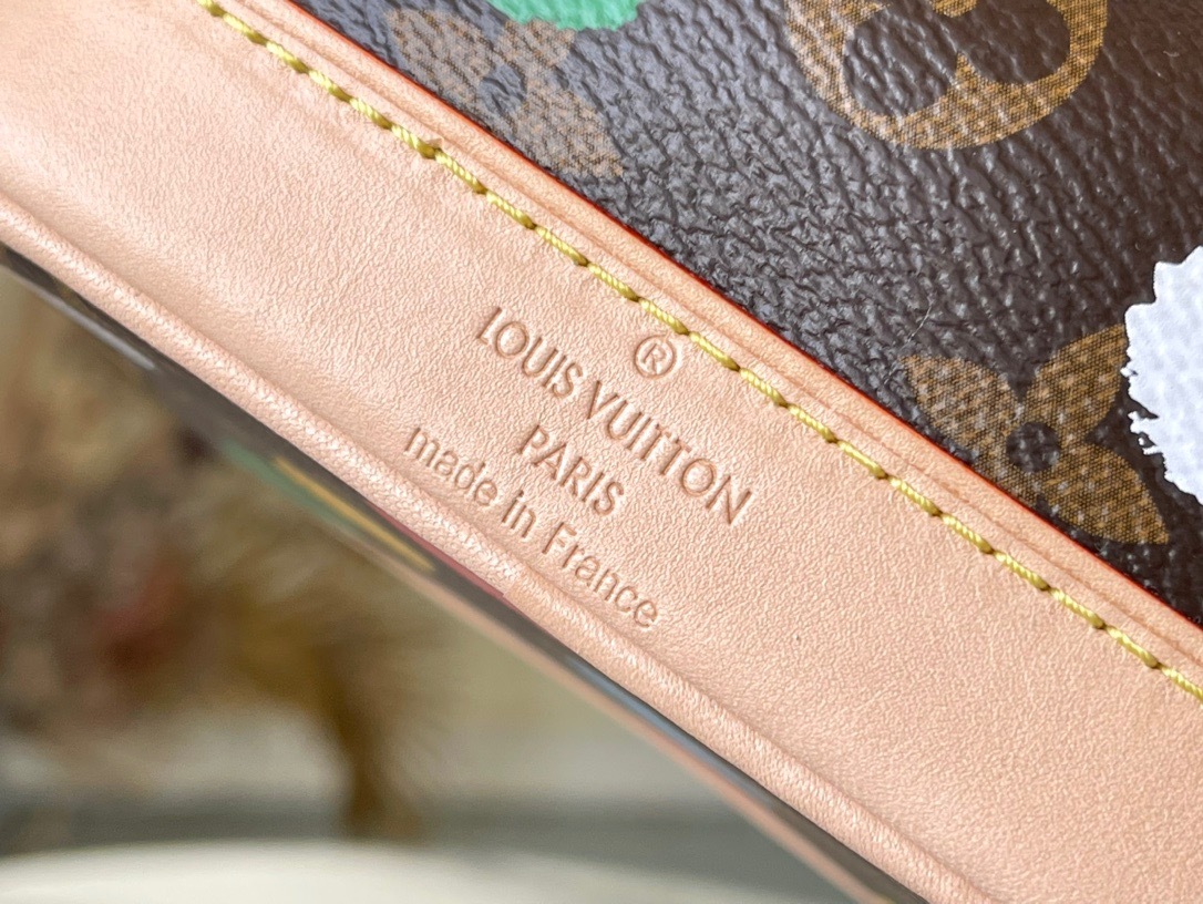 76705BAC-3F11-4919-A27B-EC15DE6E7C11